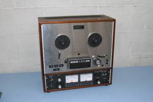 lot 6 image: TEAC A-4010 SL Vintage Reel to Reel Auto Reverse Stereo Audio 14 2-Track Tape Deck