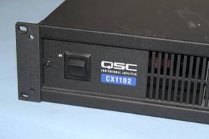 lot 18 image: QSC CX1102 2-Channel 700-Watt Low-Z Pro Audio Power Amplifier