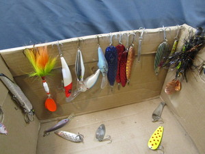 lot 68 image: Lures