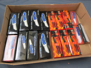 lot 71 image: Knives