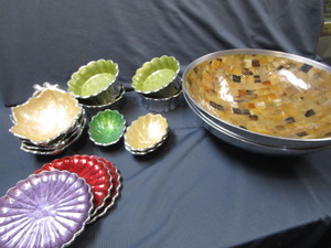 lot 113 image: Julia Knight Bowls