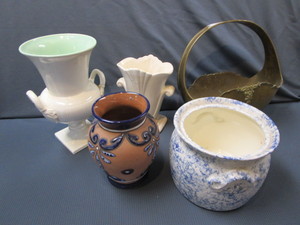 lot 135 image: Vases