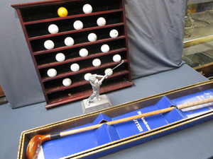 lot 141 image: Golf Theme