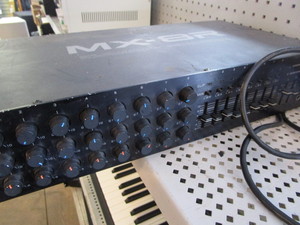lot 155 image: Kawai Mixer - Keyboard