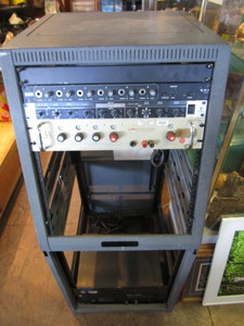 lot 156 image: Electronics & Stand