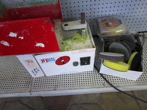 lot 186 image: CD Buffer & Supplies