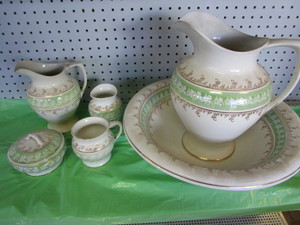 lot 193 image: Commode Set - H.Laughlin