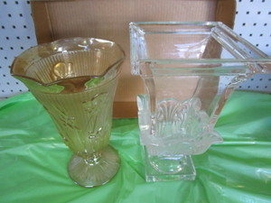 lot 197 image: Vases - Carnival Iris