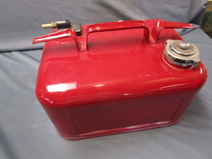 lot 20 image: Gas Tank for OB Motor