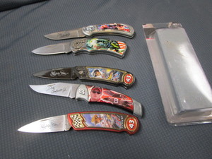 lot 97 image: Knives