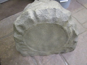 lot 298 image: Rock Style Pool Speaker