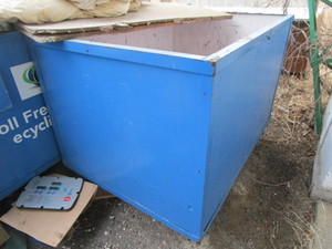 lot 303 image: Roller Bin