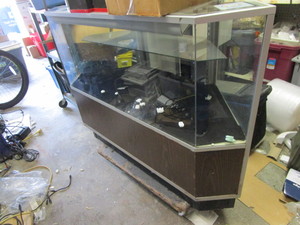 lot 340 image: Glass Showcase