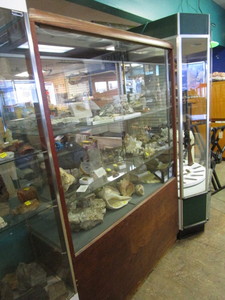 lot 341 image: Glass Showcase