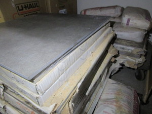lot 362 image: Floor Tile, Grout