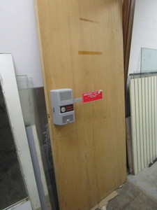 lot 339 image: Service Door