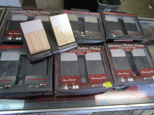 lot 413 image: Guitar Wireless Pedals