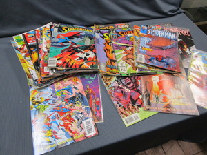 lot 422 image: Comics