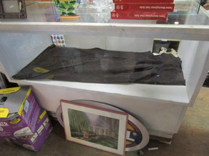 lot 440 image: Showcase