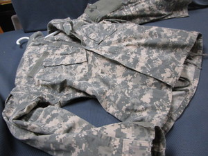 lot 458 image: Digital Camo Uniform