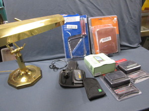lot 471 image: Wireless Doorbell, Cases, Lamp