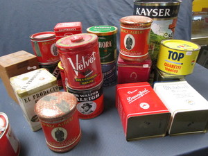 lot 472 image: Vintage Tins