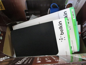 lot 481 image: Belkin Covers