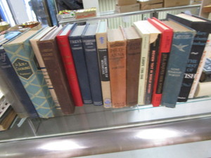 lot 500 image: Vintage Books