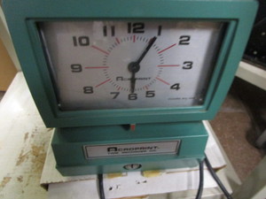 lot 517 image: Vintage Timeclock