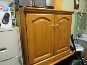 lot 522 image: Cupboard