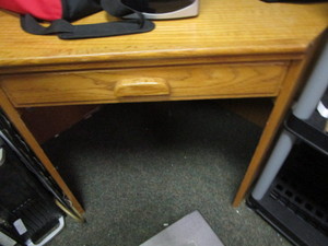 lot 523 image: Corner Desk