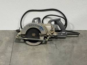 Skilsaw Worm Drive Saw