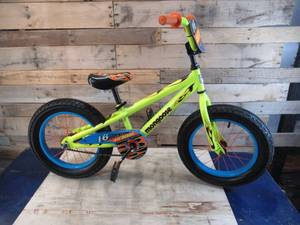 lot 37 image: 16 Mongoose Lil Bubba Boys Fat Tire Bike, Neon Yellow