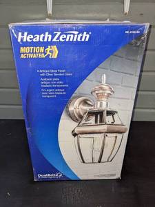 lot 41 image: HeathZenith Motion-Activated Six-Sided Carriage Light, Beveled Glass, Antique Silver