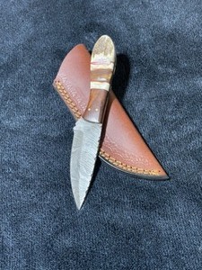 Custom Damascus Steel Knife