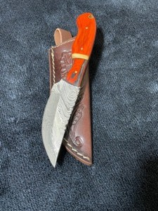 Custom Damascus Steel Knife