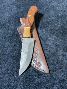 Custom Damascus Steel Knife