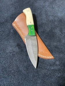 Custom Damascus Steel Knife
