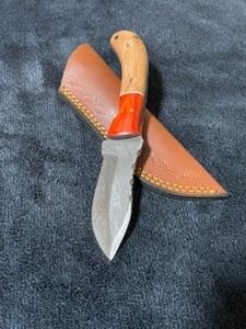 Custom Damascus Steel Knife