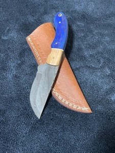Custom Damascus Steel Knife