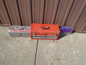 2 small tool boxes with contents. As shown.