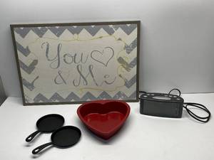 lot 9 image: Home Decor, Alarm Clock, Cast Iron and Cake Pan