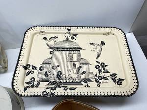 lot 69 image: Vintage Housewares