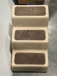 lot 52 image: Doggie Stairs