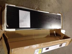 32 Carson Horizontal Bookcase with Adjustable Shelves (good condition) review all pictures
