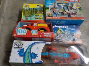 Playmobile, RoboAlive and more...