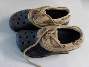 Crocs- Womens 7 or Mens 5...