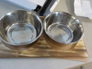 Double Dog Bowl Stand needs assemb...
