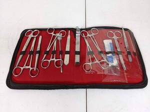 lot 71 image: 14 Piece Surgical Dissection Kit