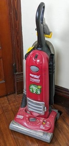 lot 64 image: Eureka TheBoss SmartVac Upright Vacuum Cleaner